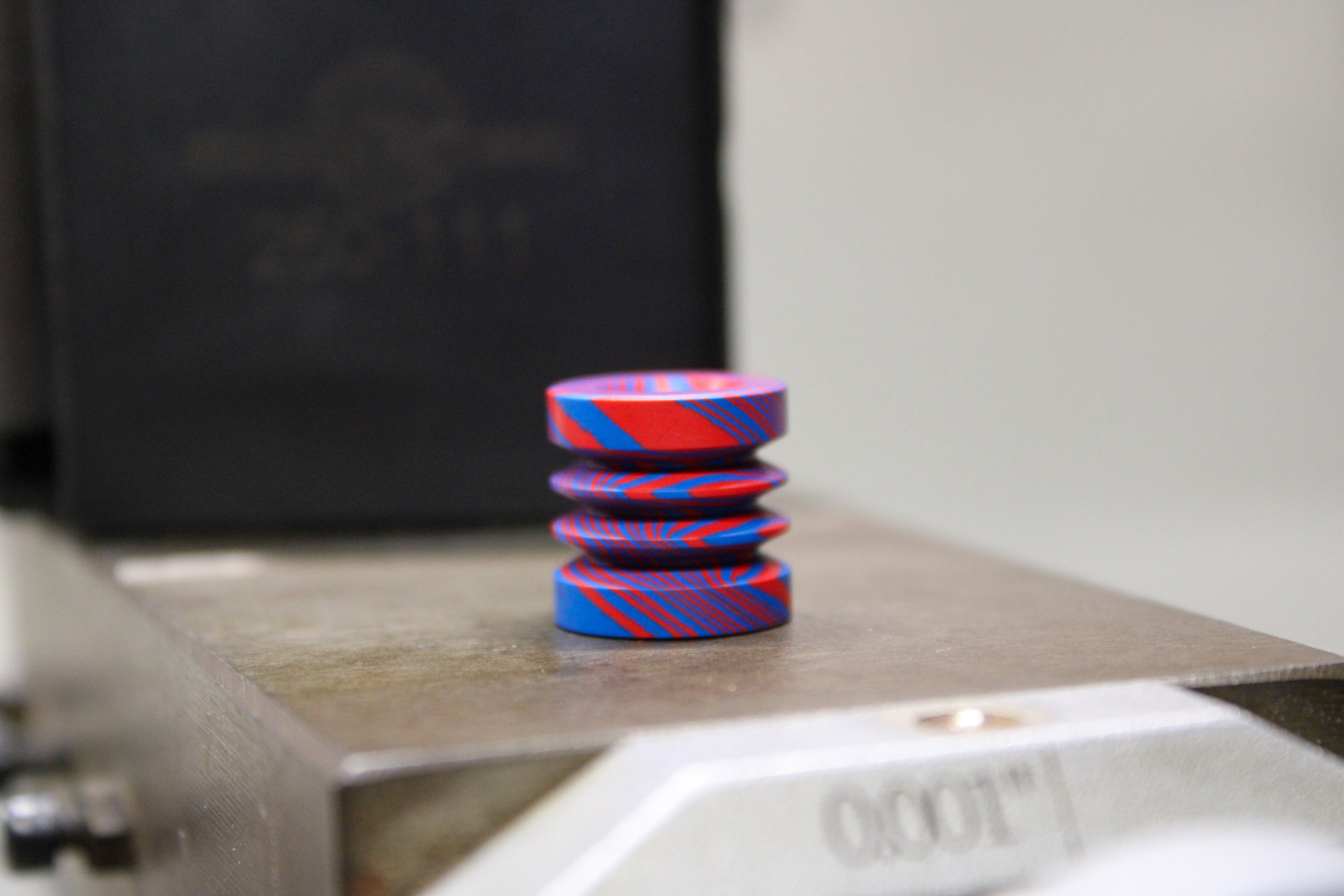 Crimson Blue Antimascus Midsize Bead